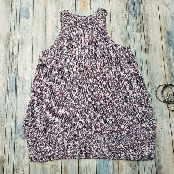 American Eagle Knit Top. - Picture 2 of 8